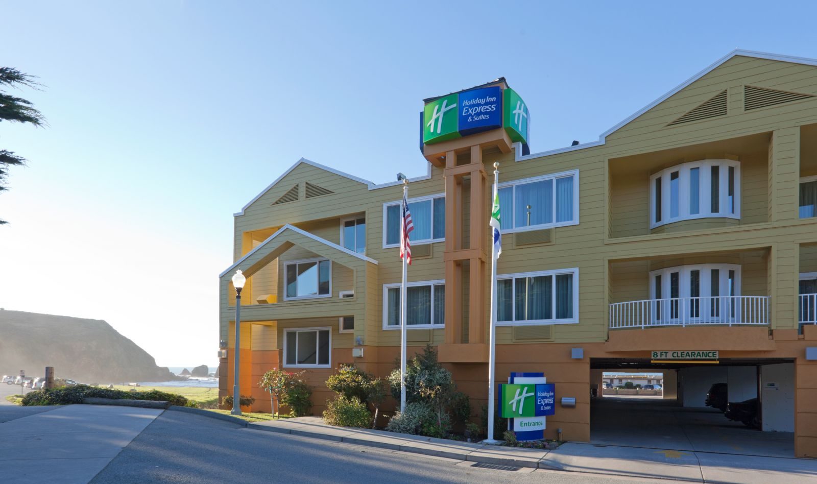 Holiday Inn Express Pacifica