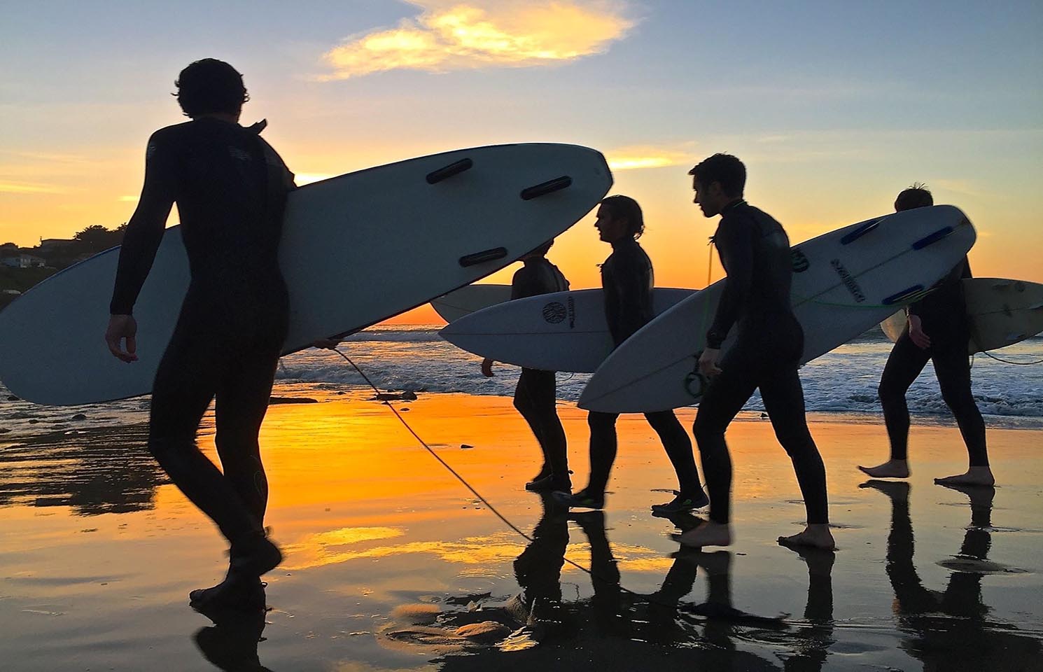Surfers Leaving Linda Mar @ Sunset